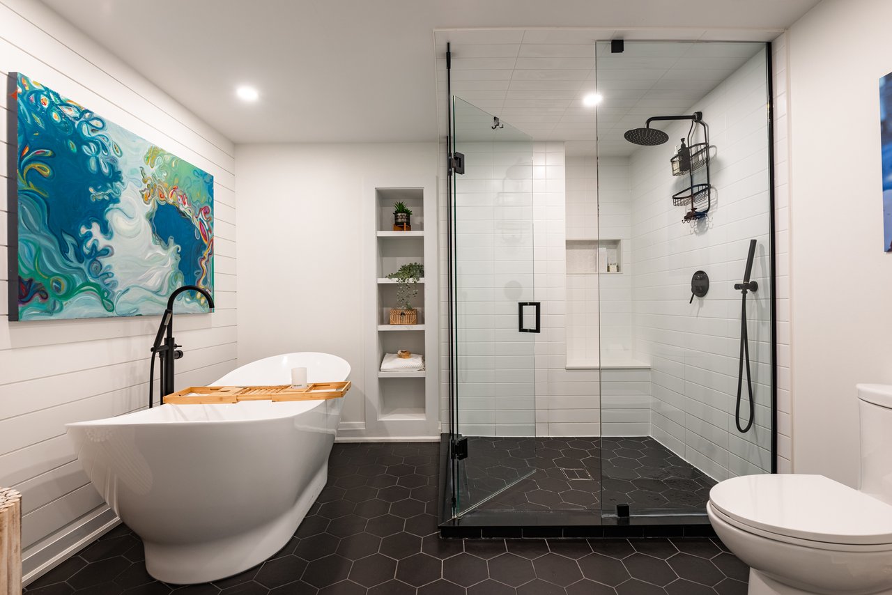 Central Oakville Bungalow