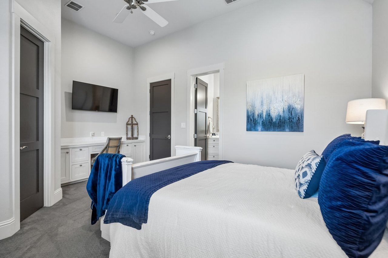 317 Knights Trail