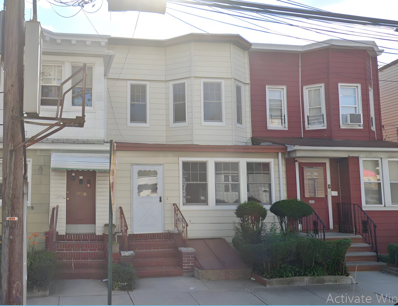 89-08 80th St