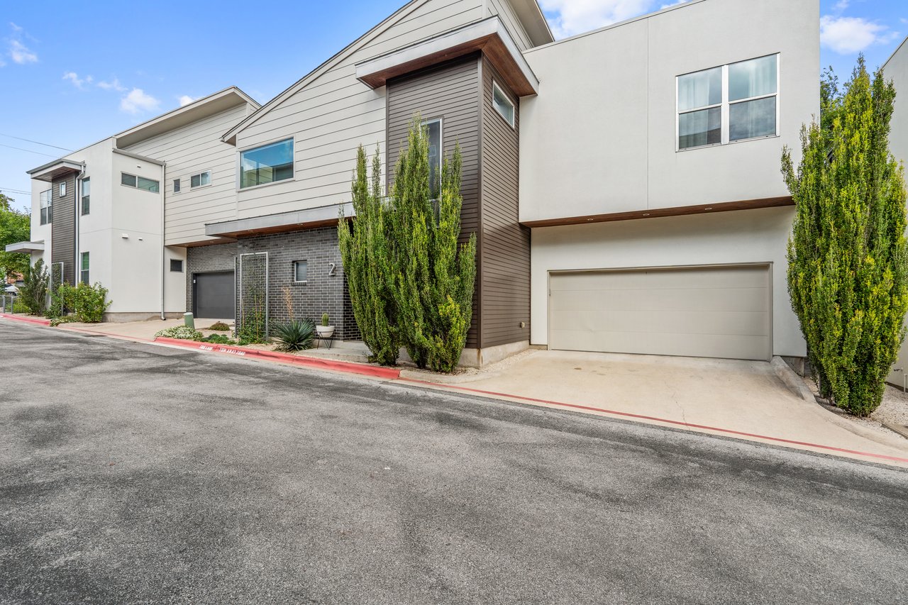 2105 Goodrich Ave #2