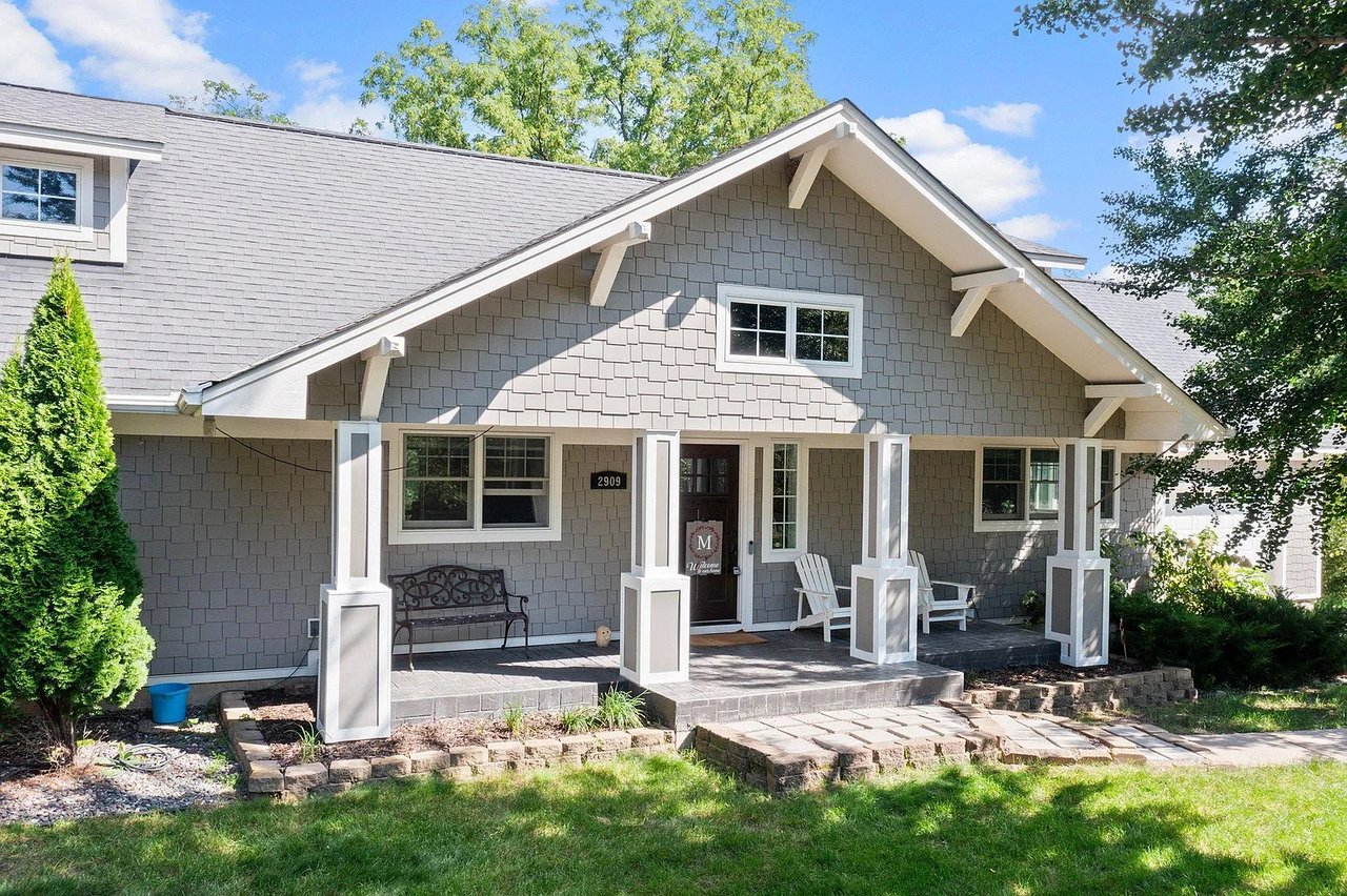 Updated Rambler in the Heart of Minnetonka
