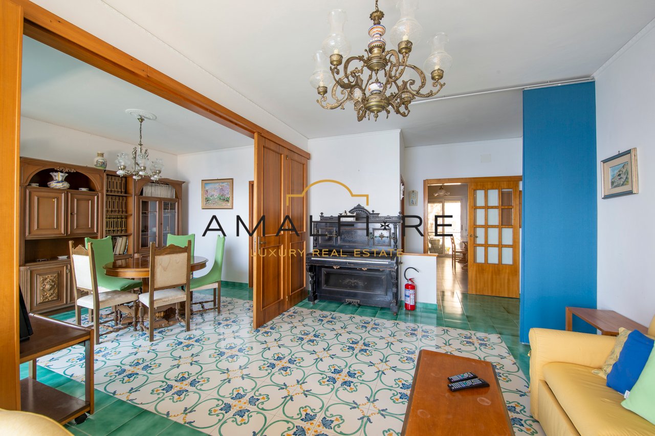 Amalfi Seafront Apartment