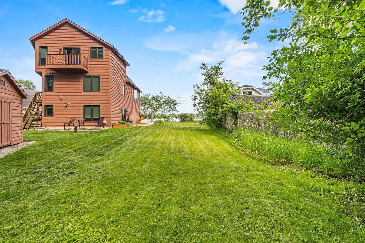 7110 N Tichigan Rd Waterford