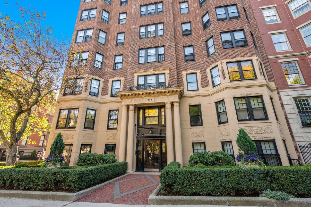 50 Commonwealth Ave #905