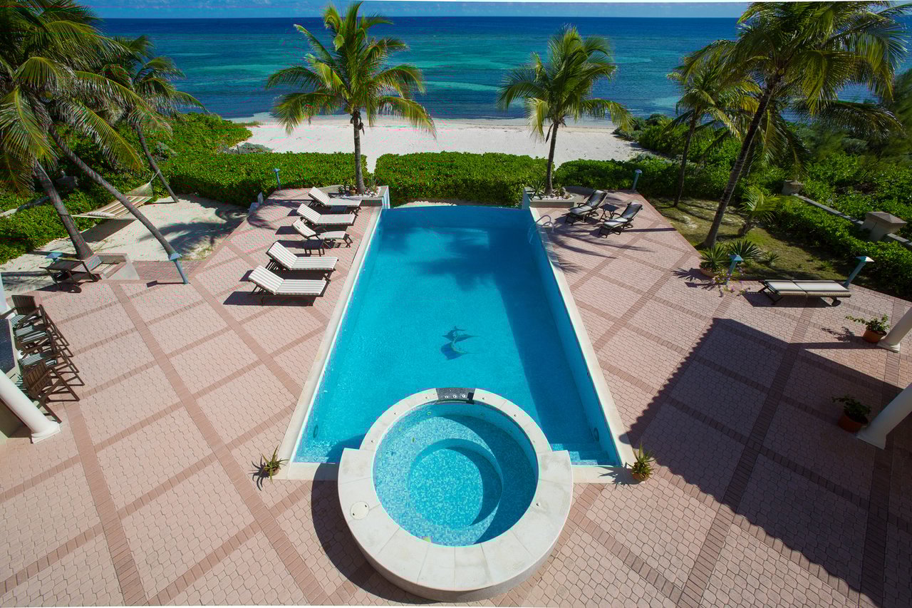 Beach Front Property With Spectacular Views of the Northern Caribbean Sea