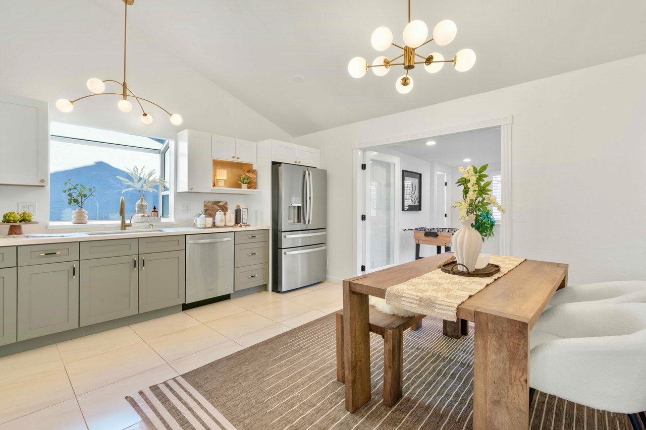 32490 Lake Temescal Ln