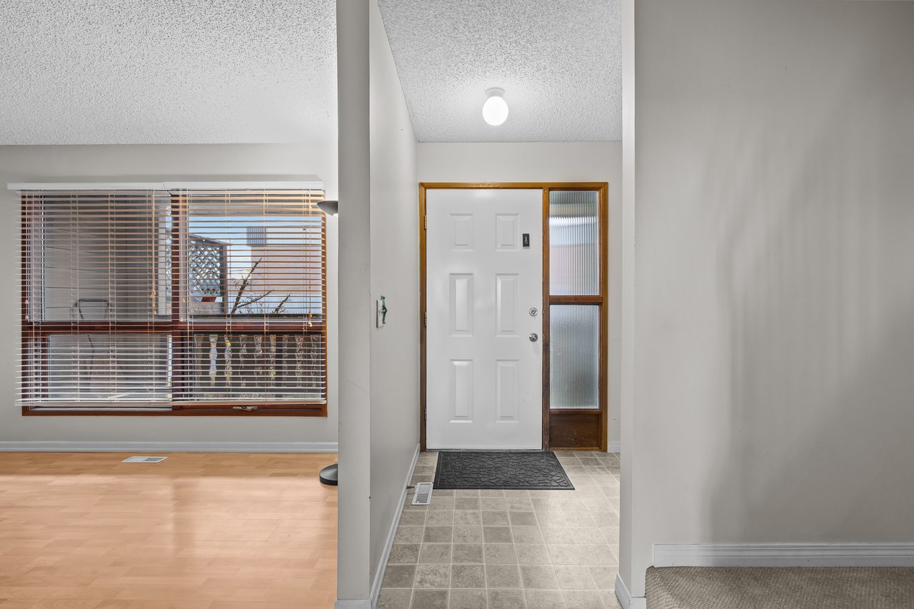 130 MacEwan Park Way NW