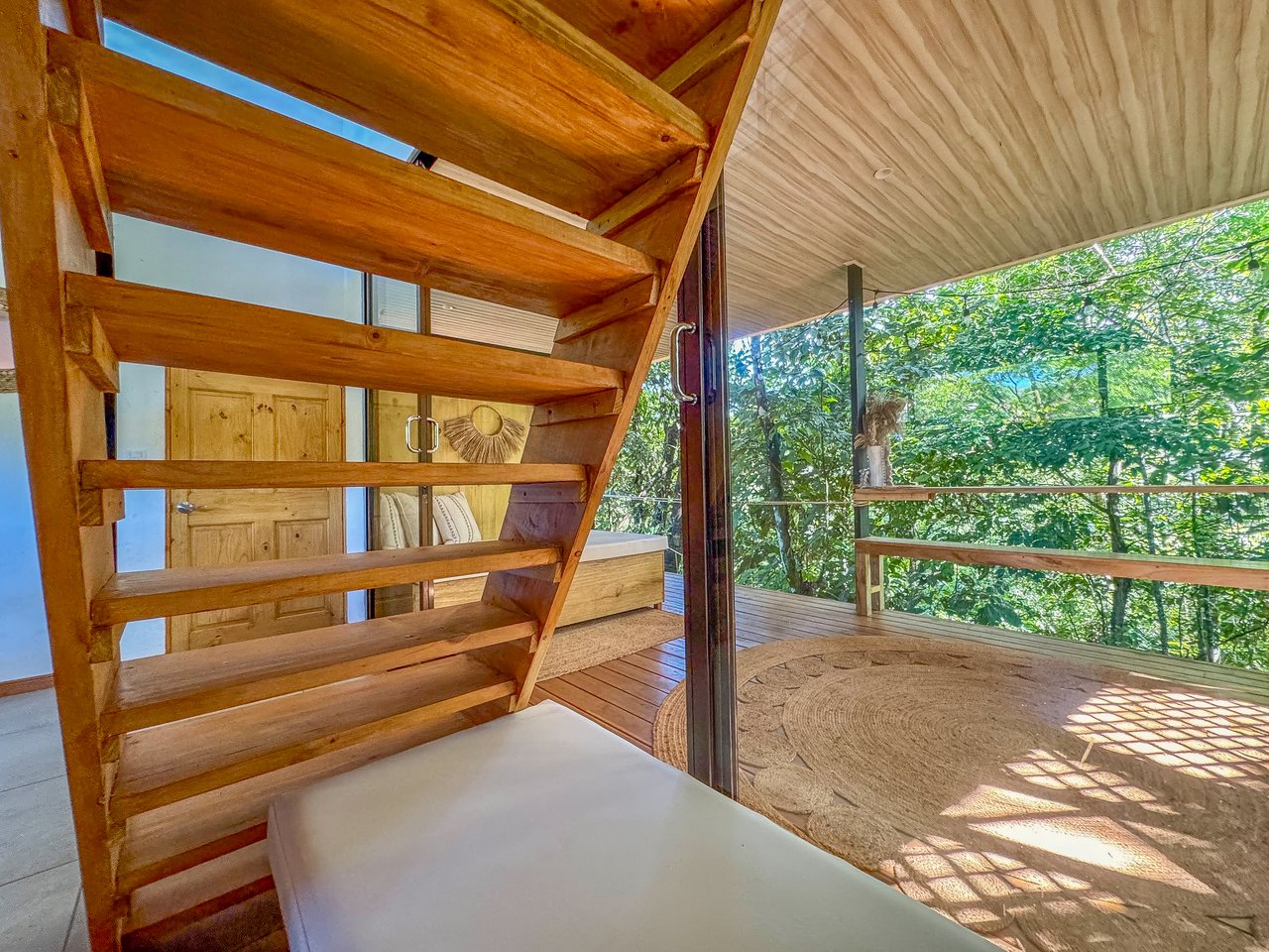 Jungle River Retreat with Airbnb & Build Space in Ojochal