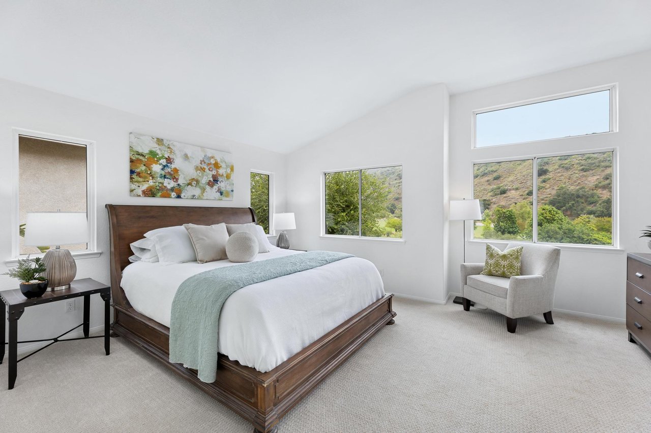 3098 Espana Ln