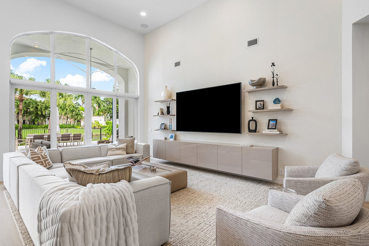 17311 Bridleway Trail