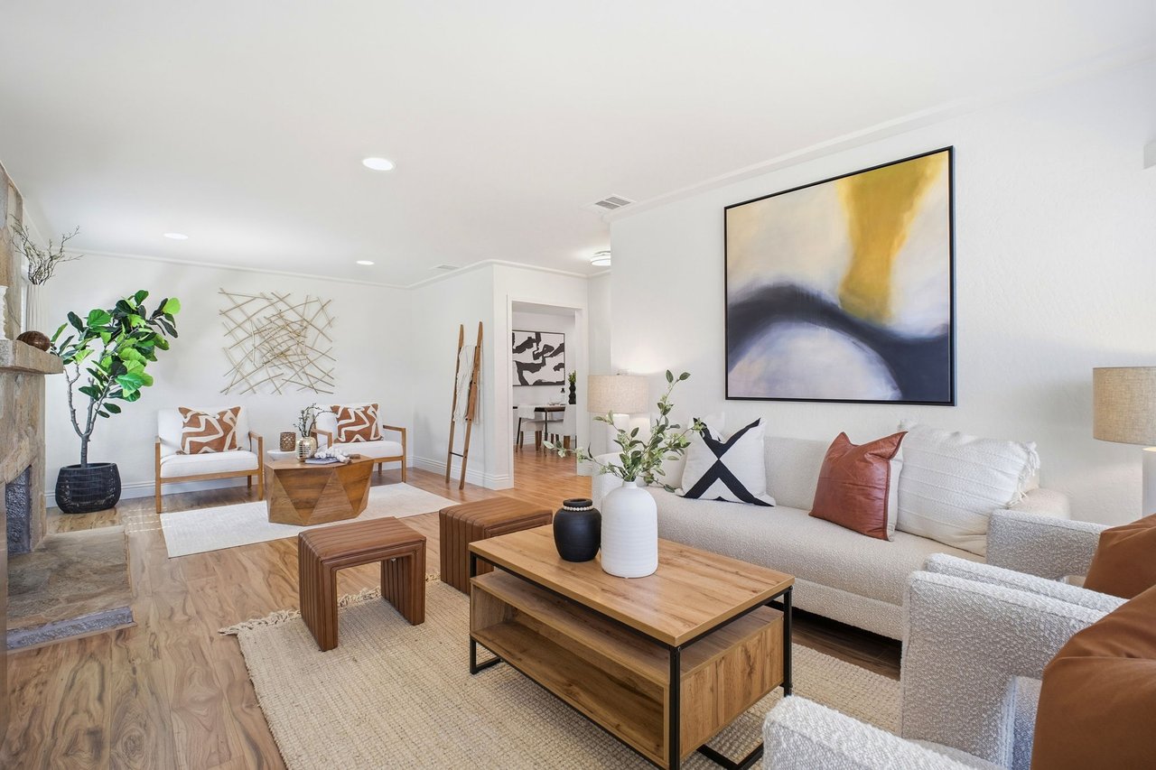 Turn Key Beauty in Sundale