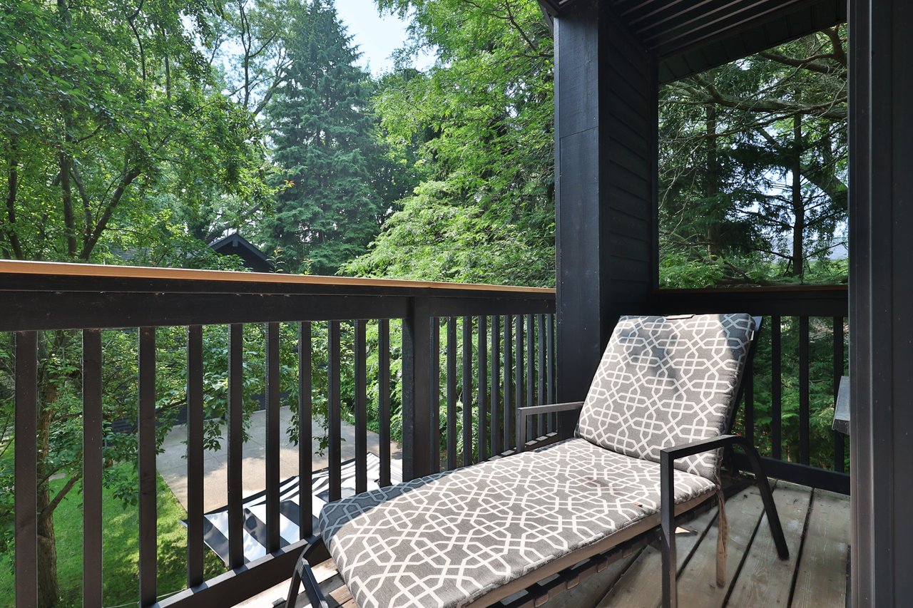 52 Kerr Street, Oakville