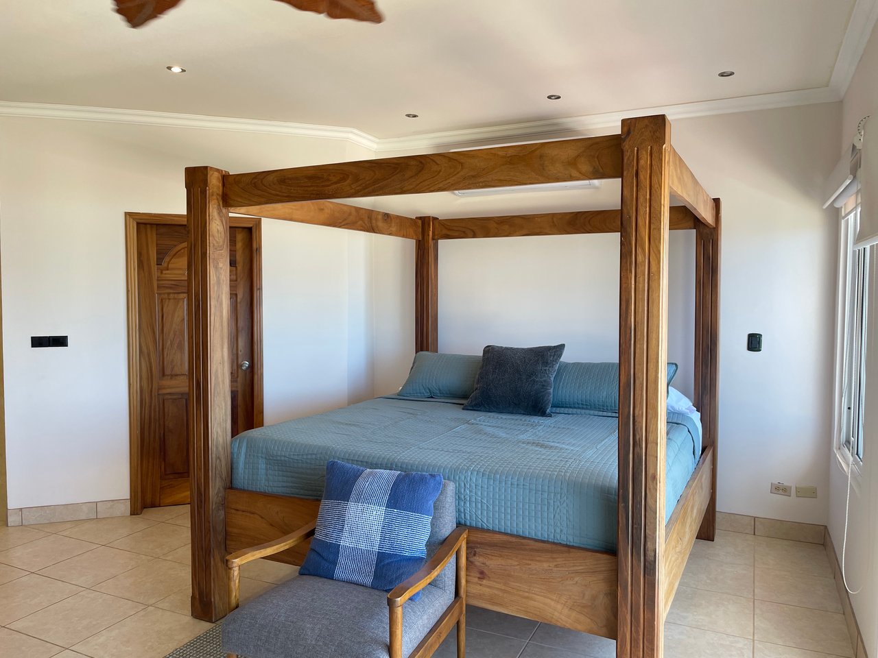 Twin Dolphins Penthouse | Unbeatable Beachfront Location with Exceptional Ocean Views and the Flamingo Marina!