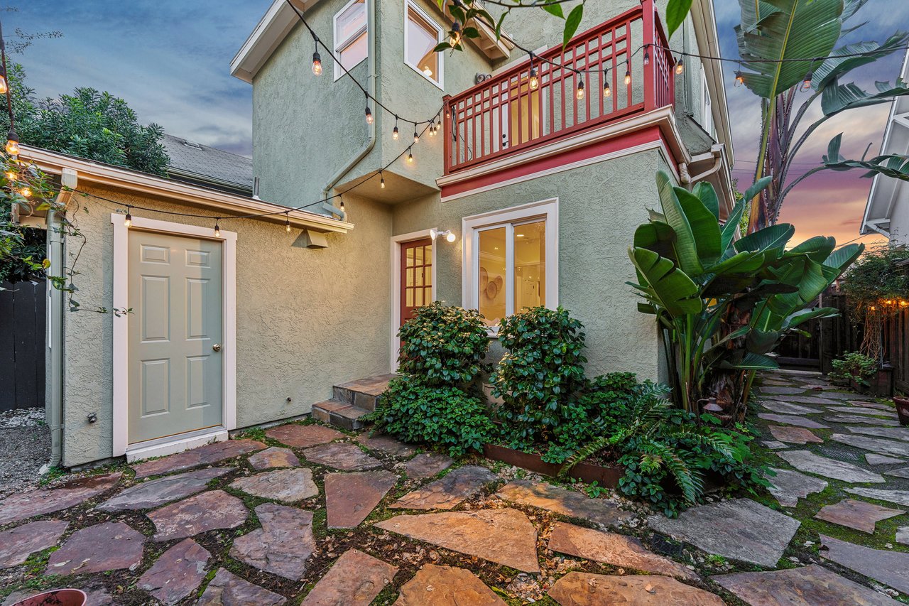 688 57th St, Oakland, CA