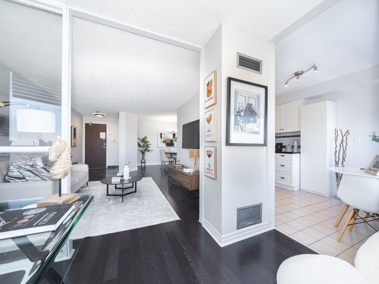 7420 Bathurst Street, 1602