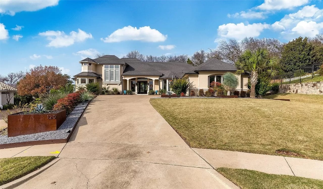 120 Mont Blanc Dr
