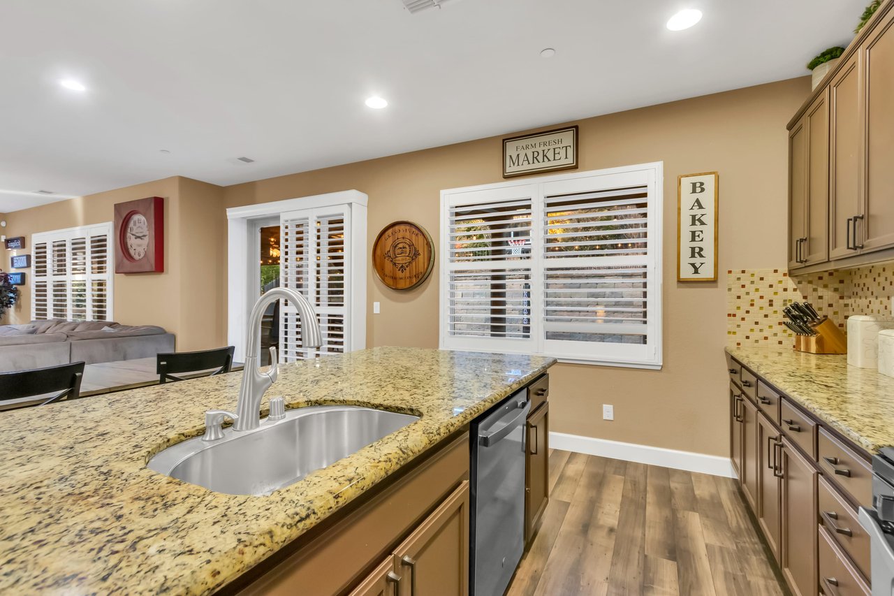 3123 Acorn Glen Way