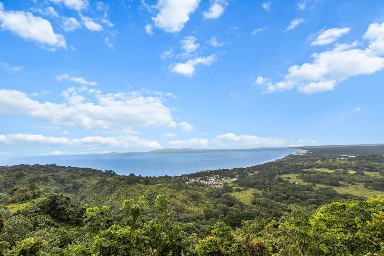 Luxury Ocean View Villa, Jaco, Puntarenas