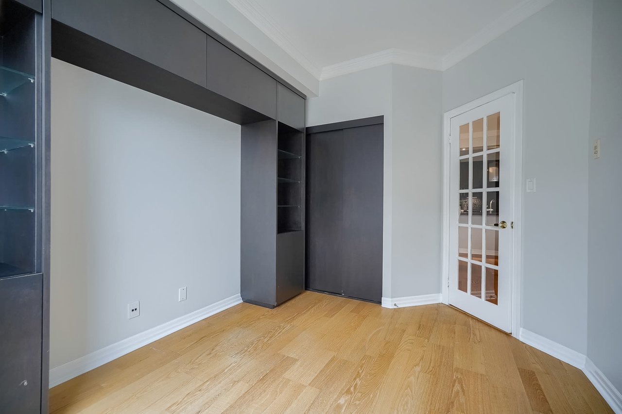 80 Port St E #212 