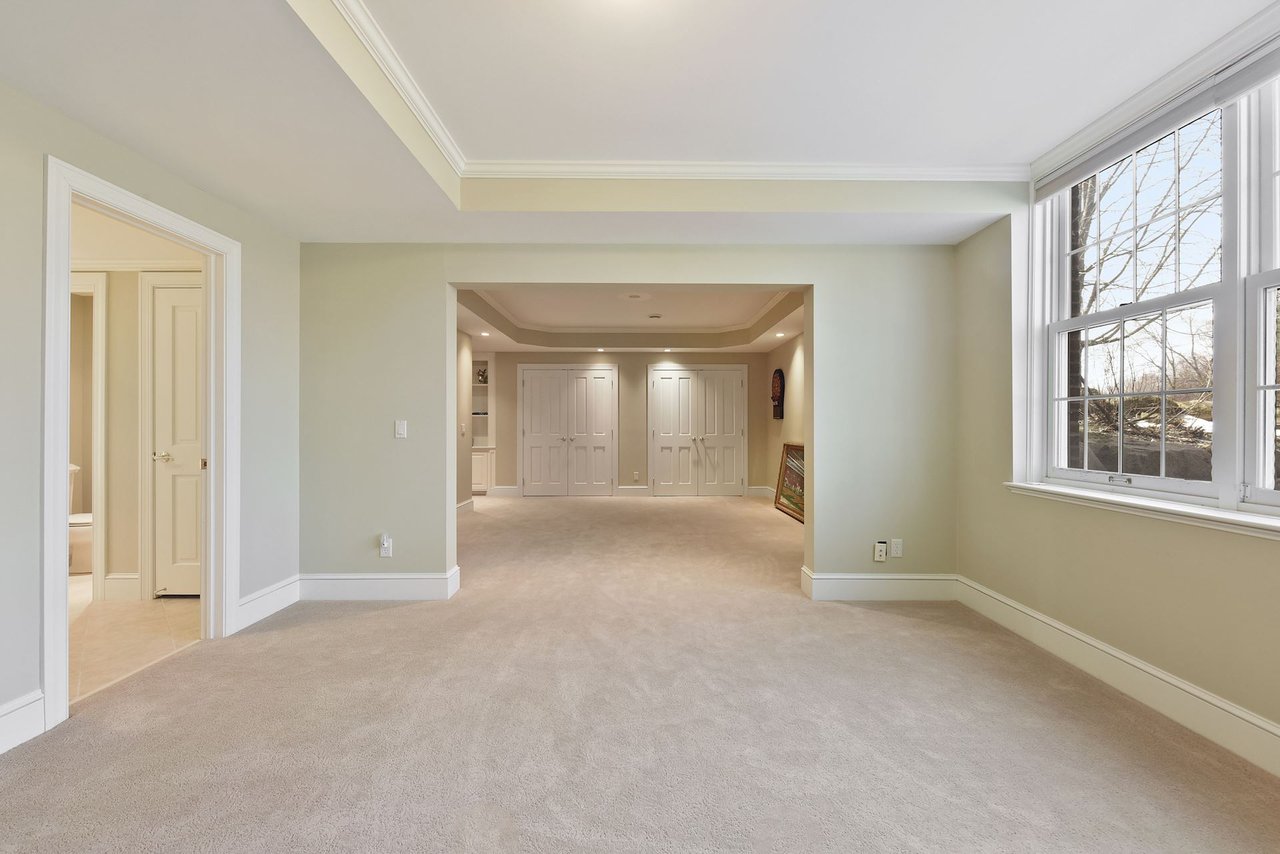 550 Oxford Road, Orono
