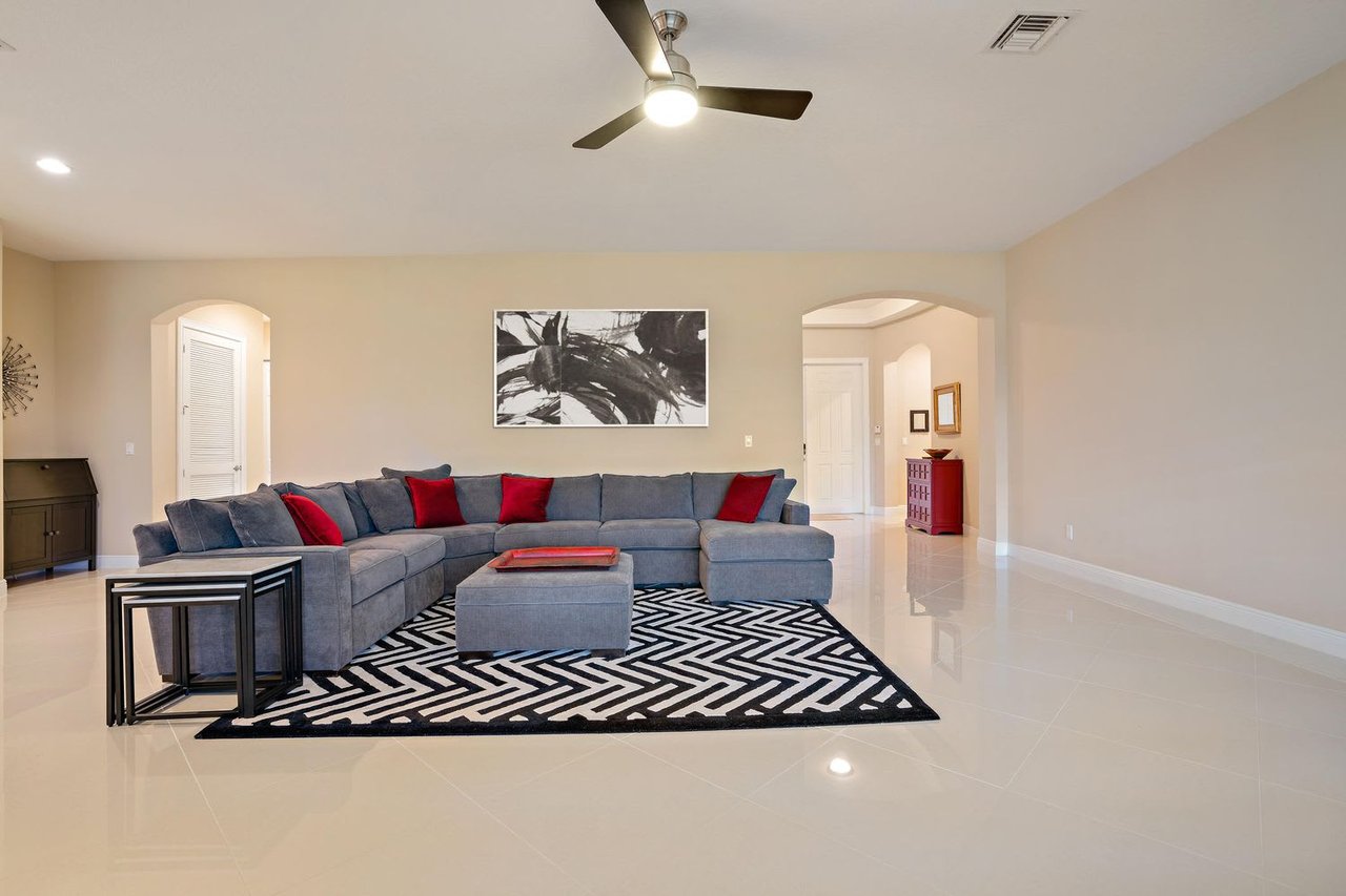 108 Casa Cir