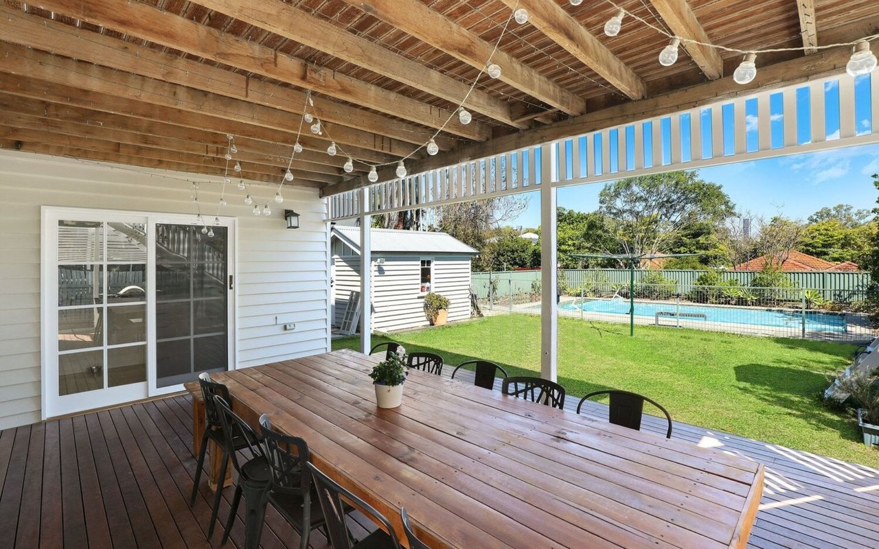 Outdoor Living Looks to Replicate This Spring