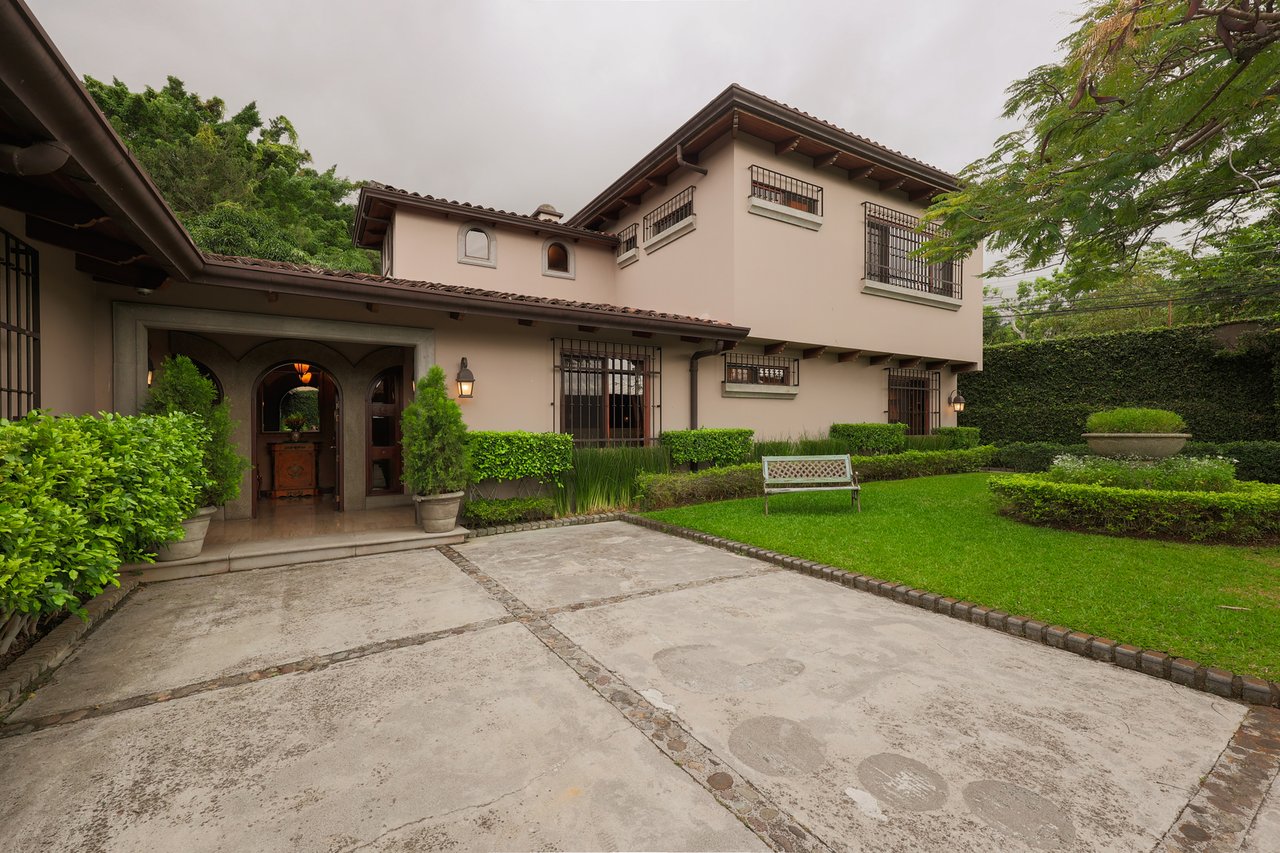 European Estate Pool Villa, Escazu, San Jose