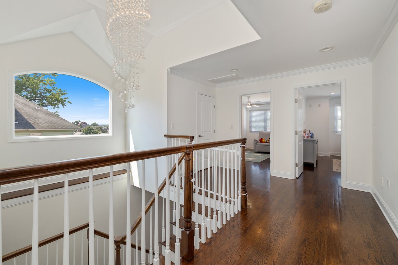 447 Forest Ave