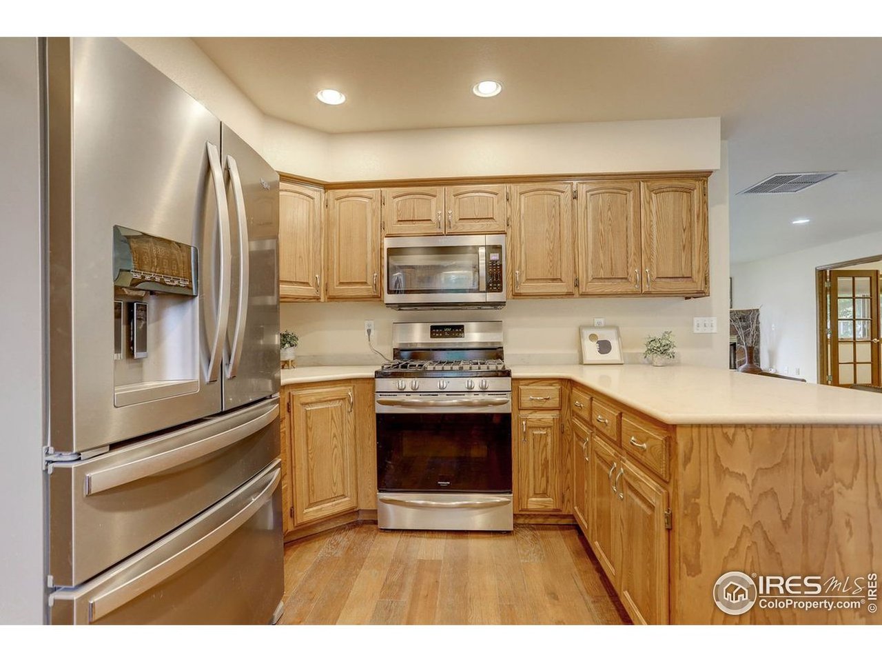 306 Columbine Cir
