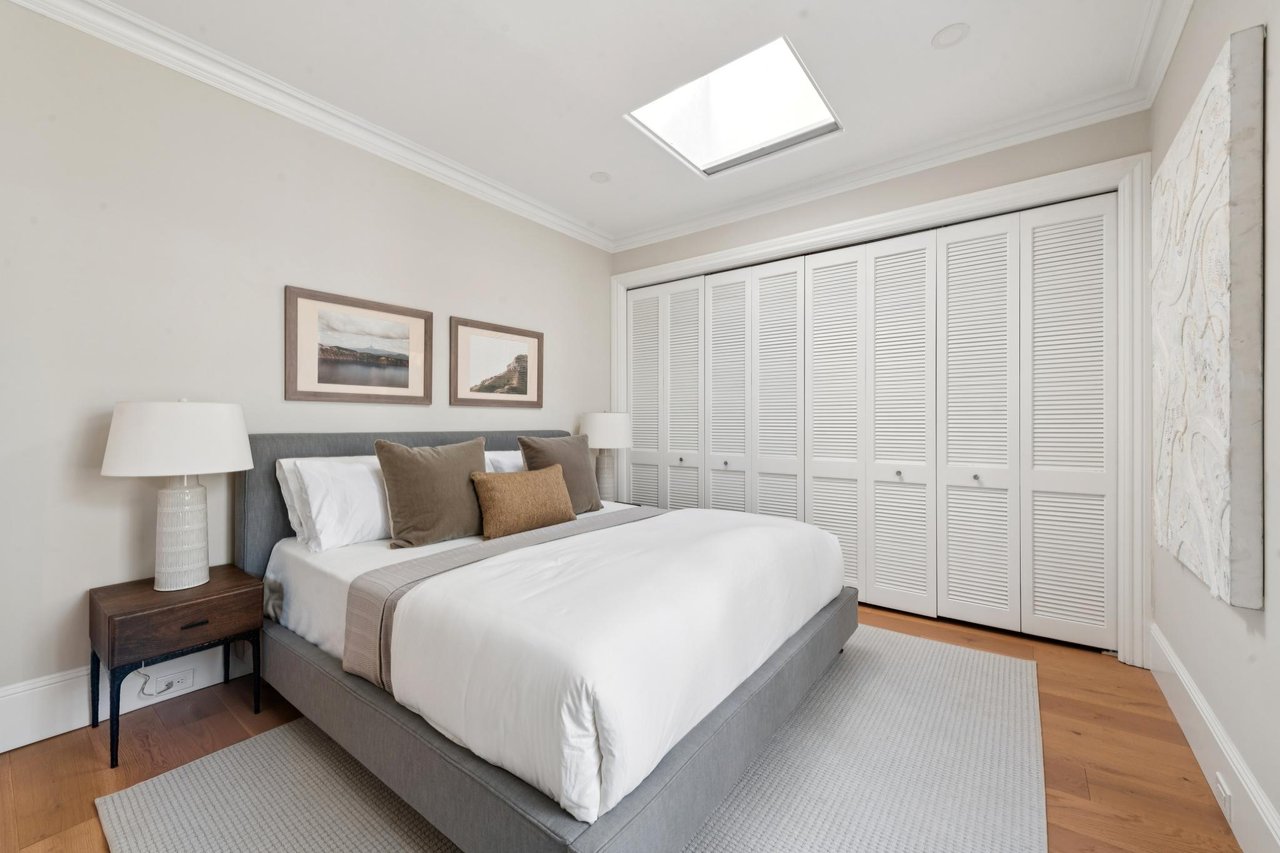 1845 Leavenworth #202