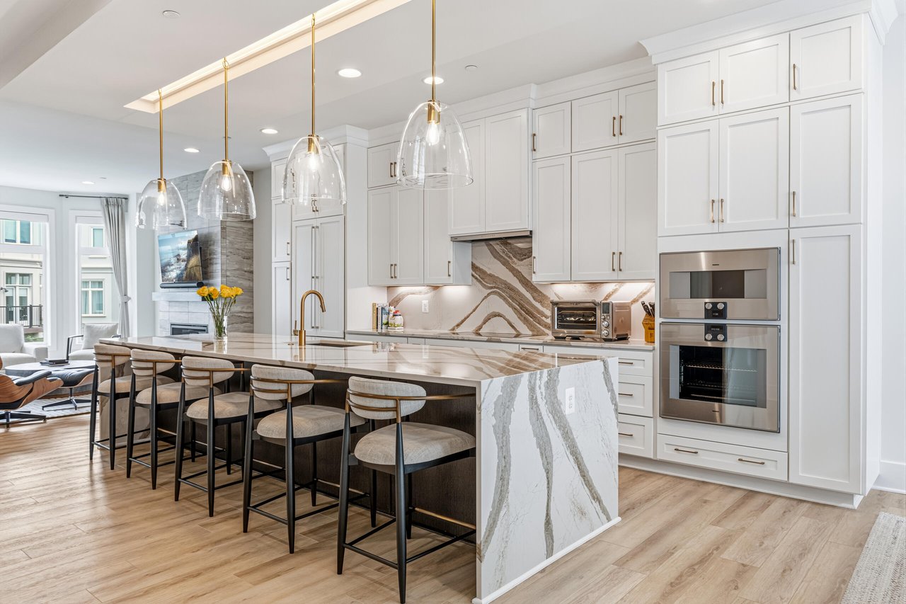 8189 River Rd, Bethesda MD 20817