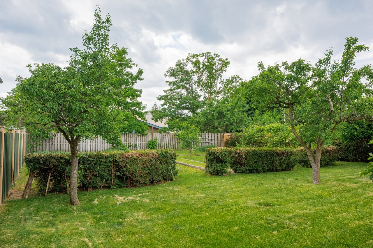 2468 Donnavale Drive