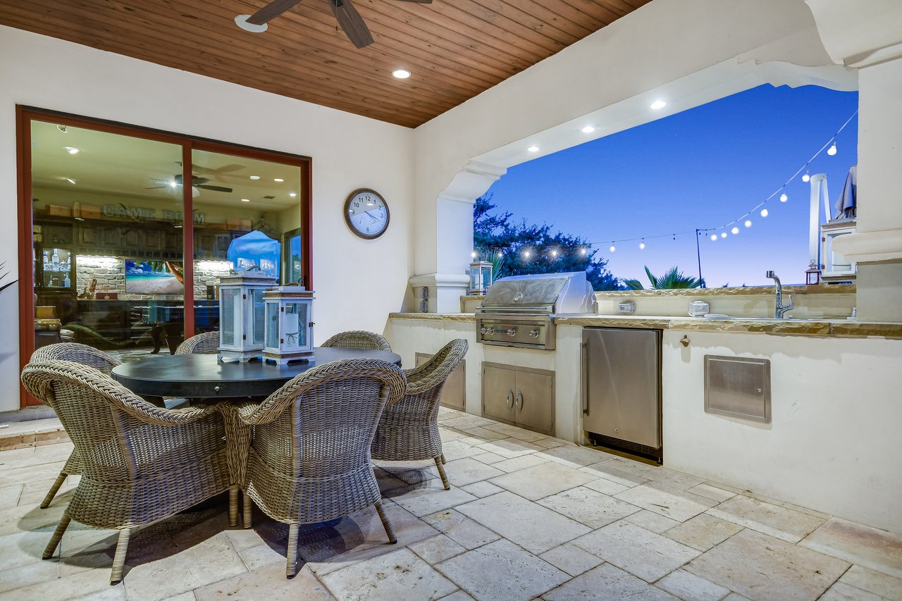 Executive Villa With Breathtaking Views