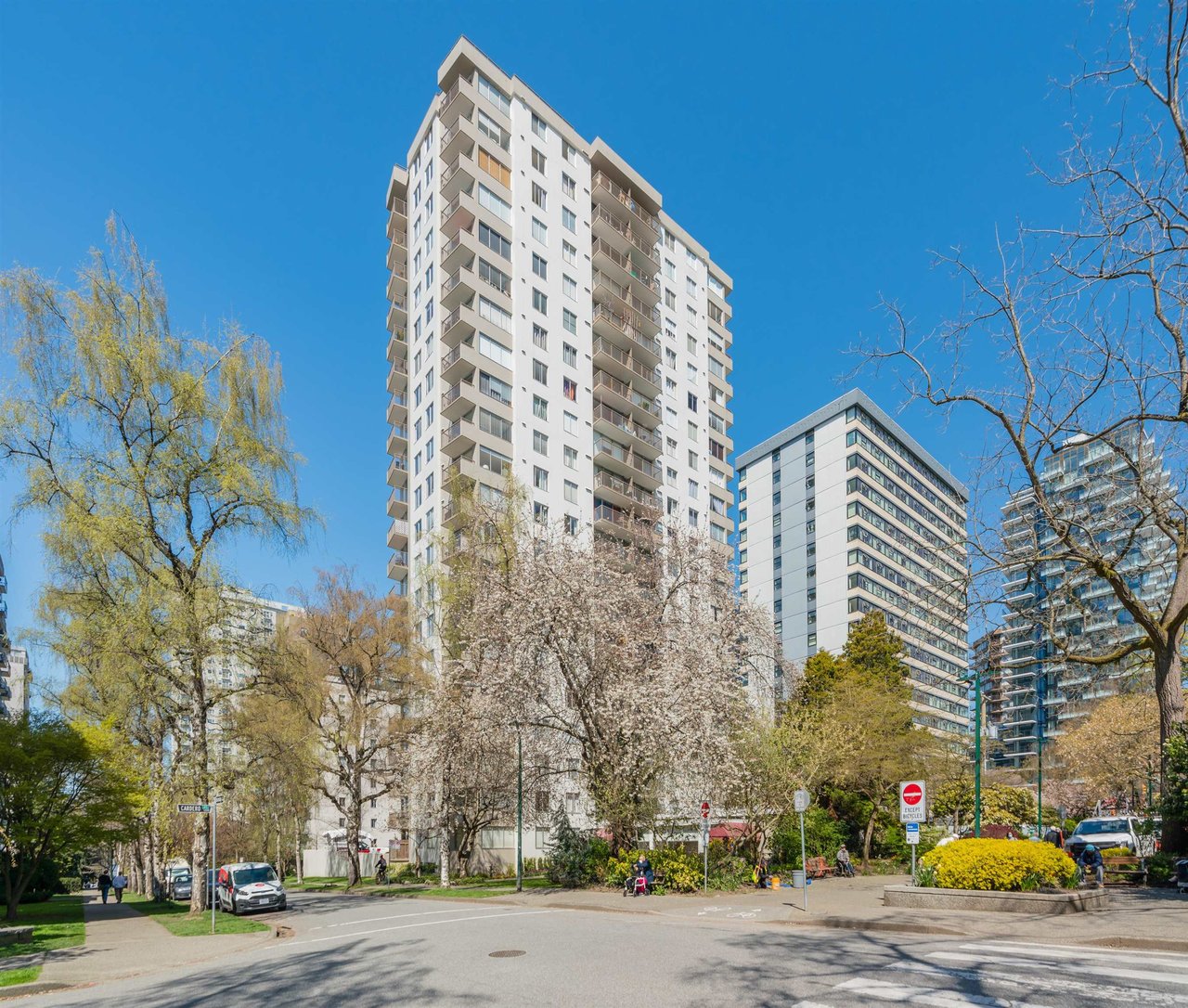1208-1251 Cardero St