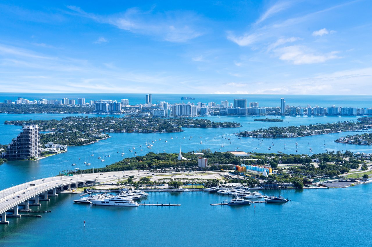 One Thousand Museum Lower Penthouse 4901