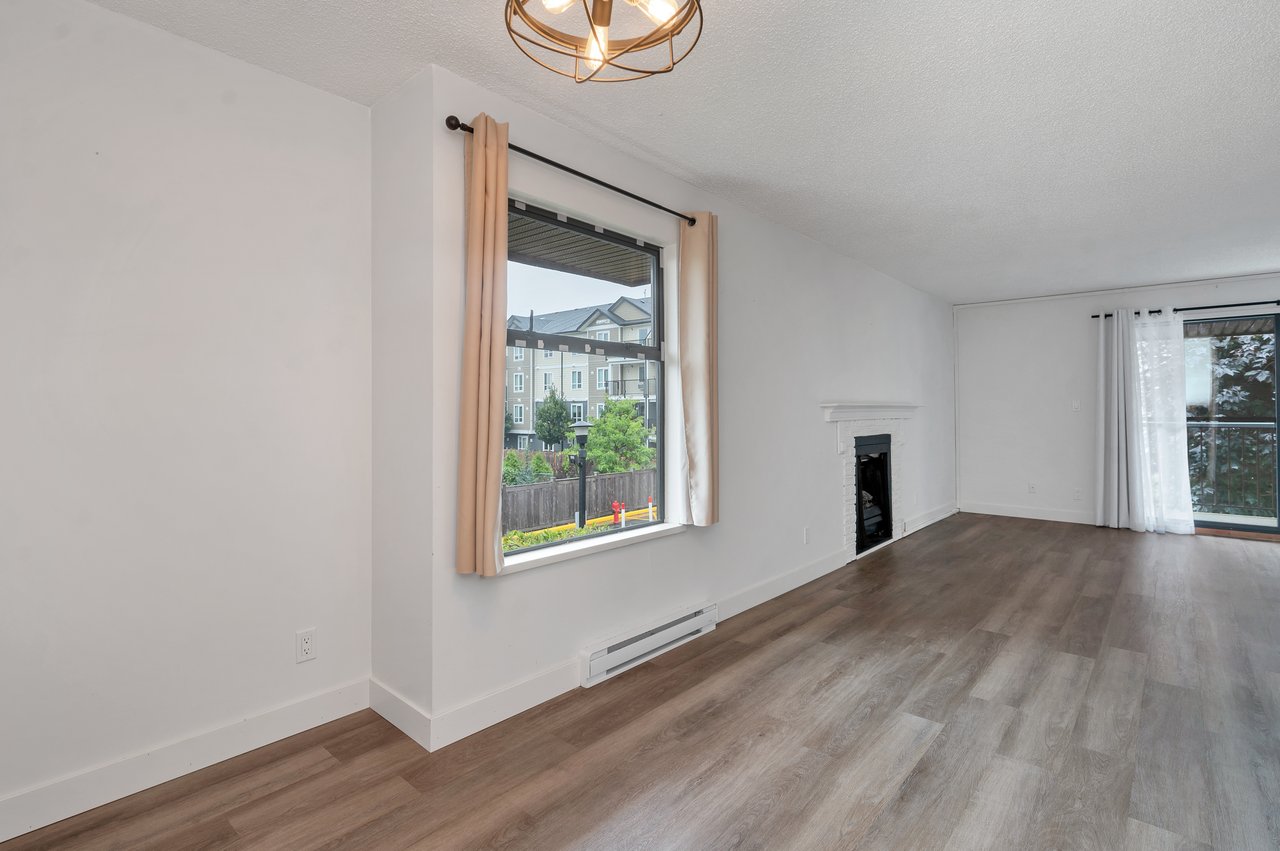 585 Dogwood St S # 201