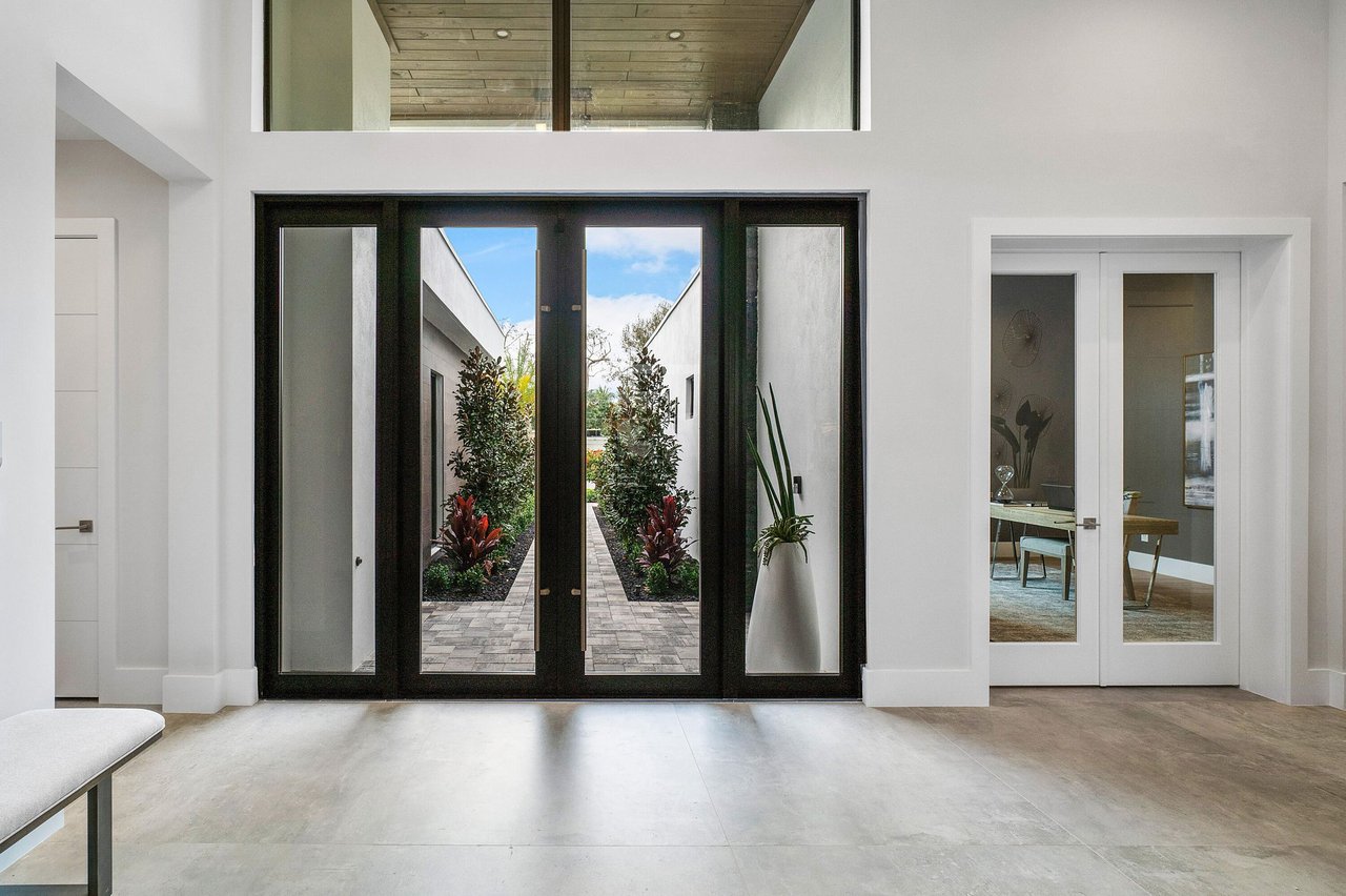 17 NW 15th St