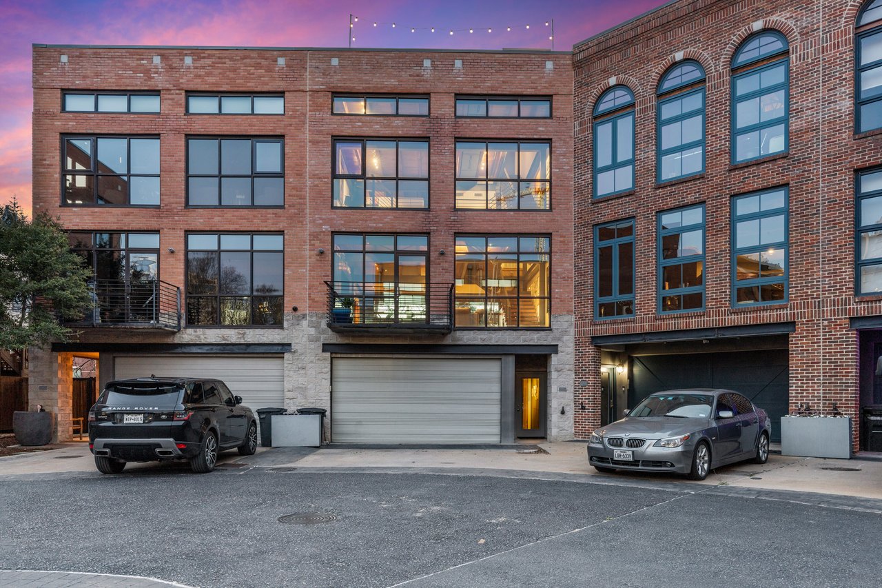 2923 Magnolia Hill Court