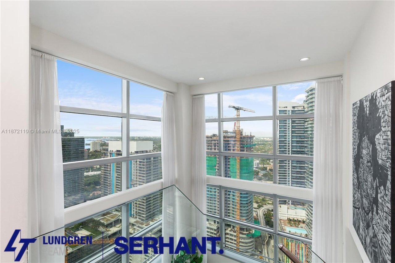1395 Brickell Ave #3404