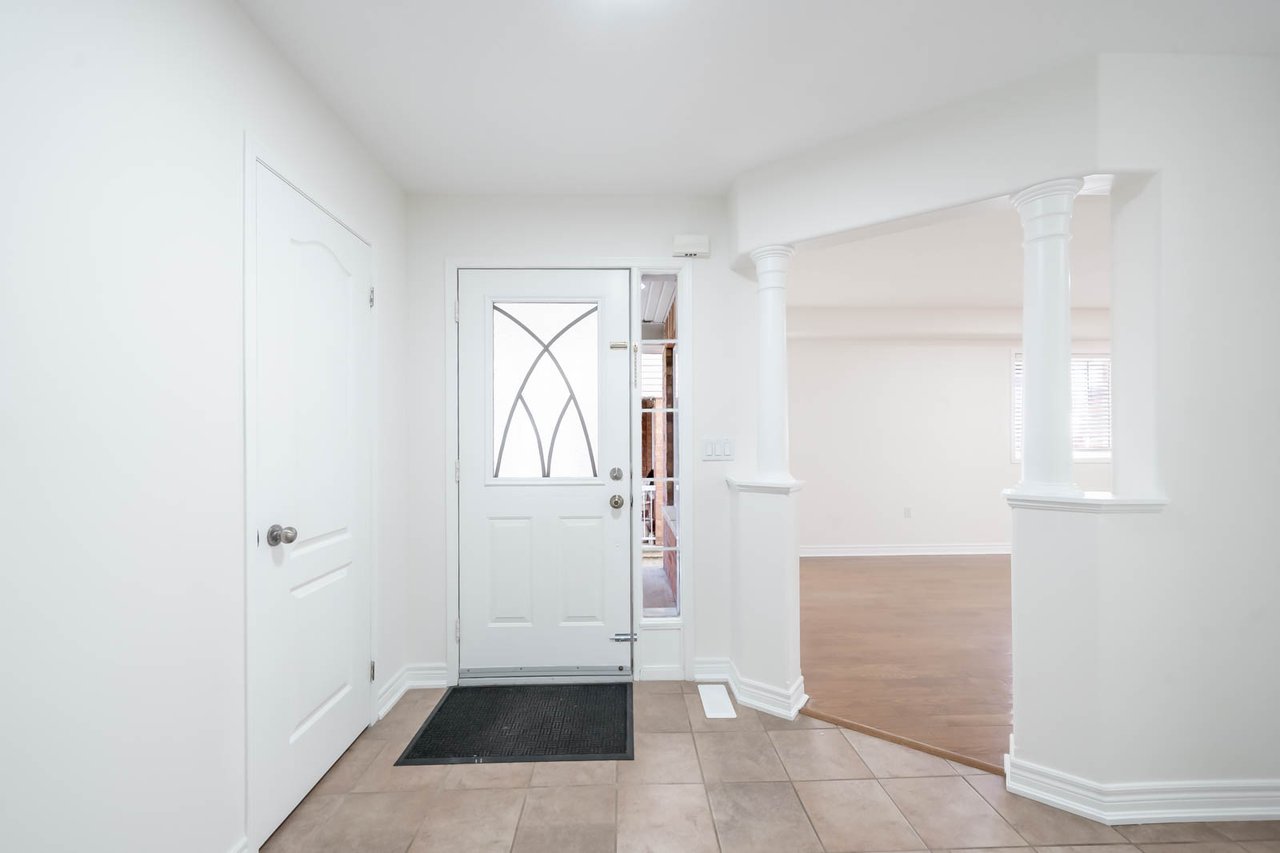 1187 Booth Ave