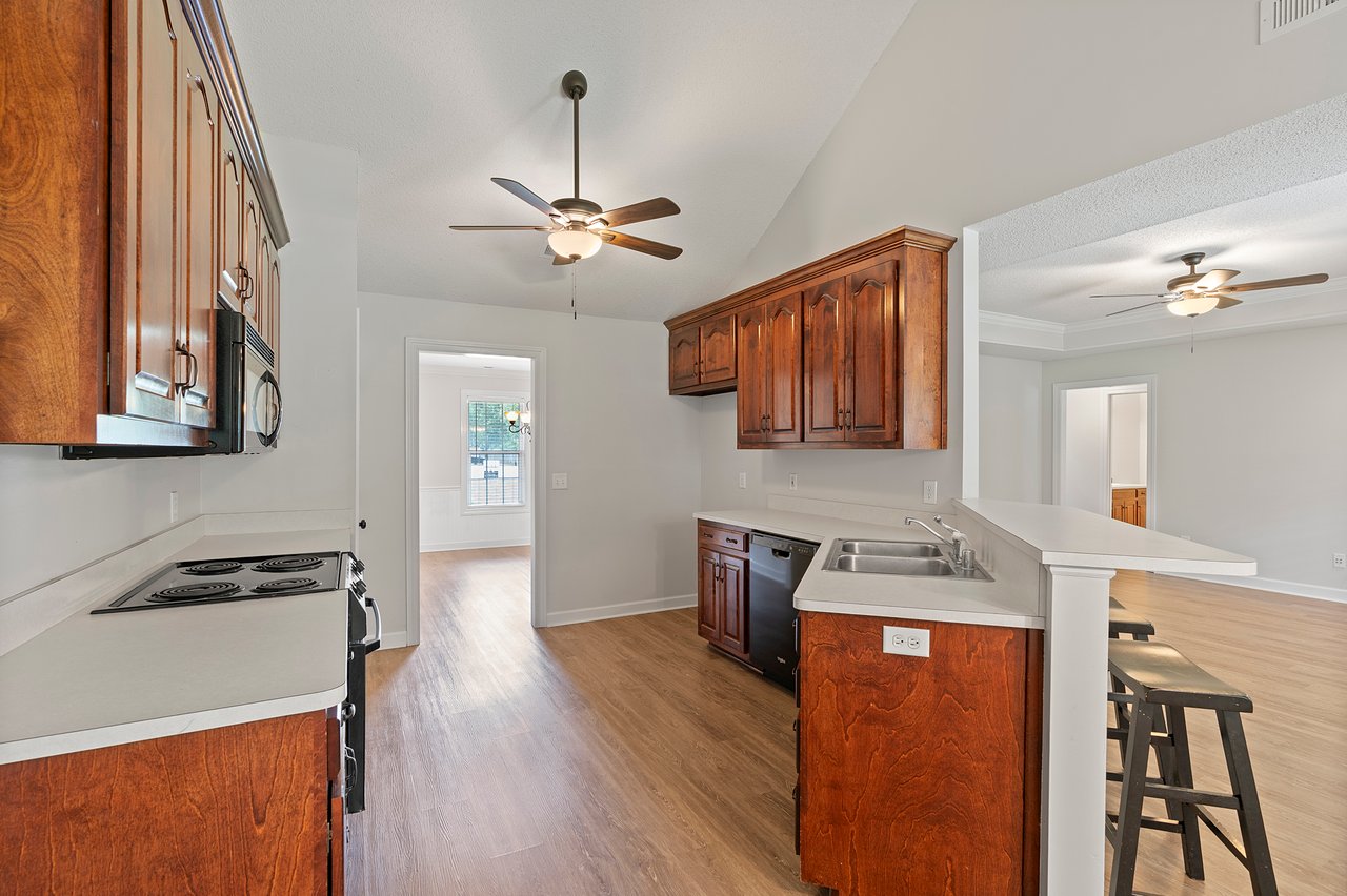 Brand New Listing In Harvest!!