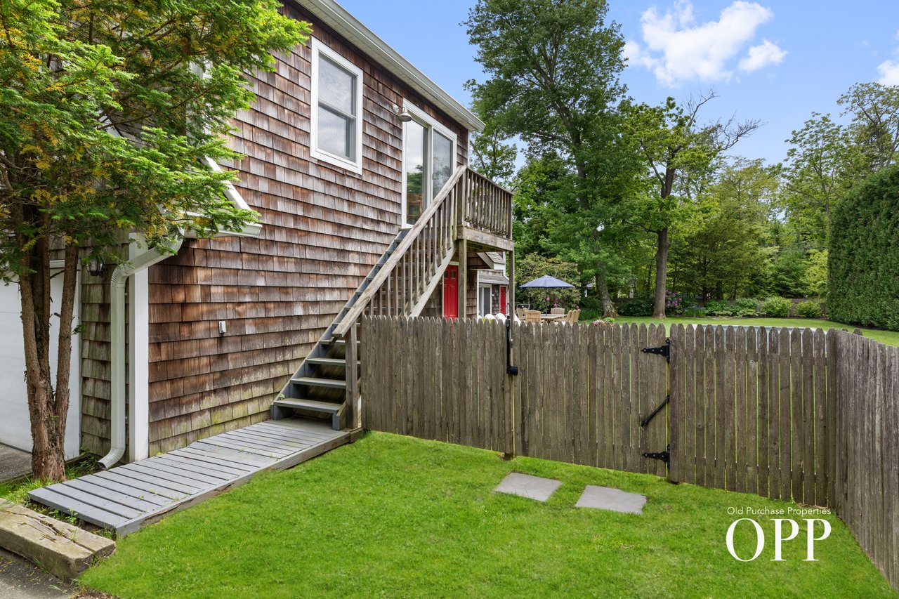 A Timeless Brookhaven Hamlet Retreat