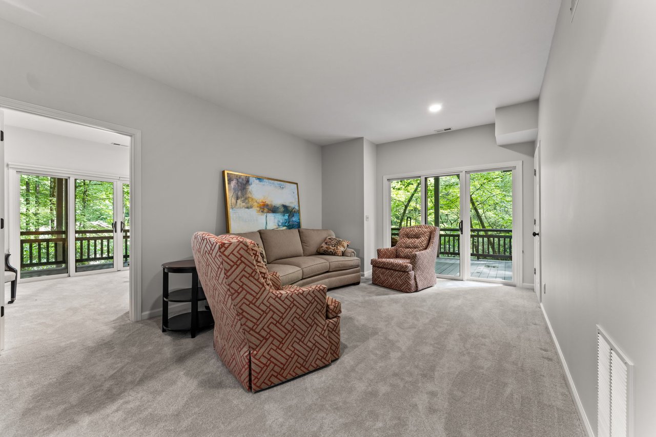 16 Hemlock Way