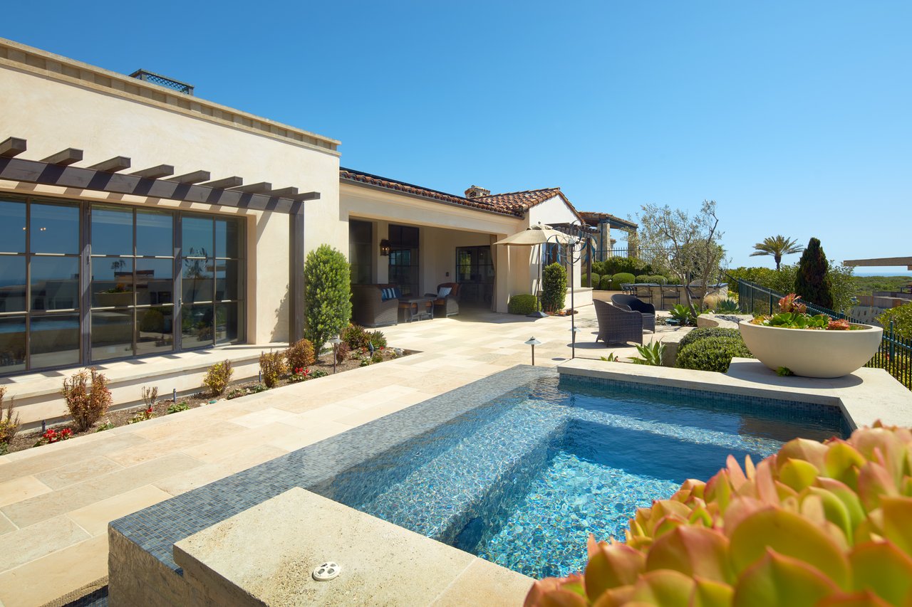 17 Pacific Ridge Place