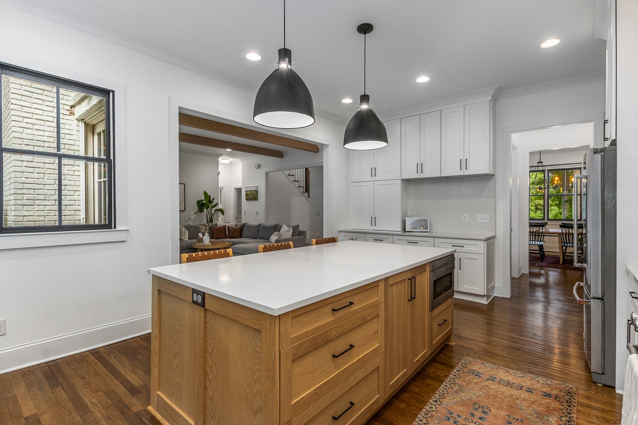 1273 Bernadette Lane NE