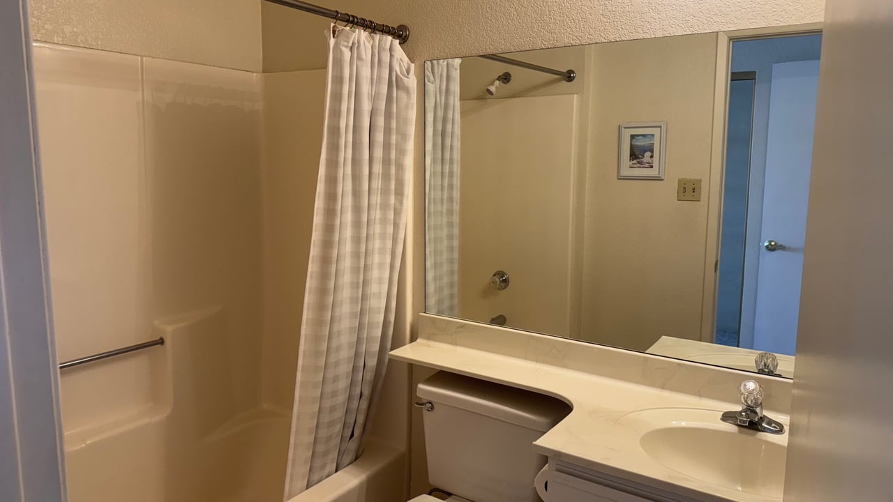 1650 Smoketree Ave S 121 (Rotary Beach/Park)