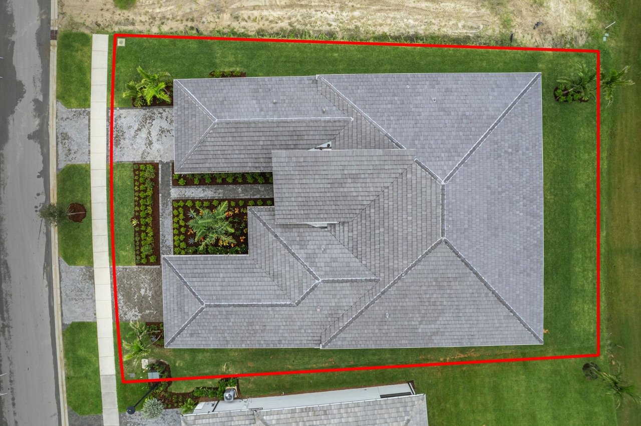 9187 SW Shinnecock Dr