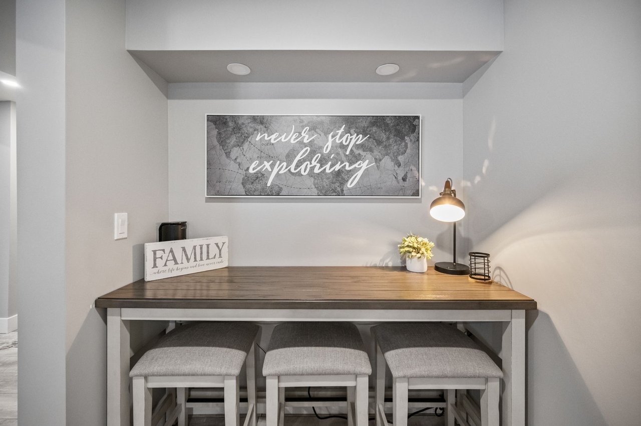 Cash Flow Lakeside Cottage