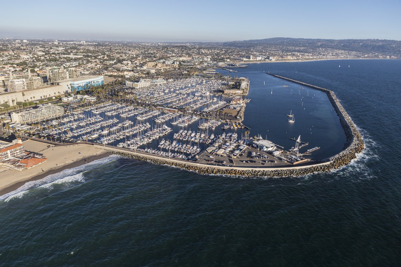 Redondo Beach vs. Manhattan Beach: Which Coastal City Fits Your Lifestyle?