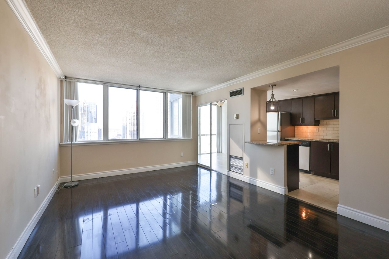 2109-350 Webb Drive, Mississauga
